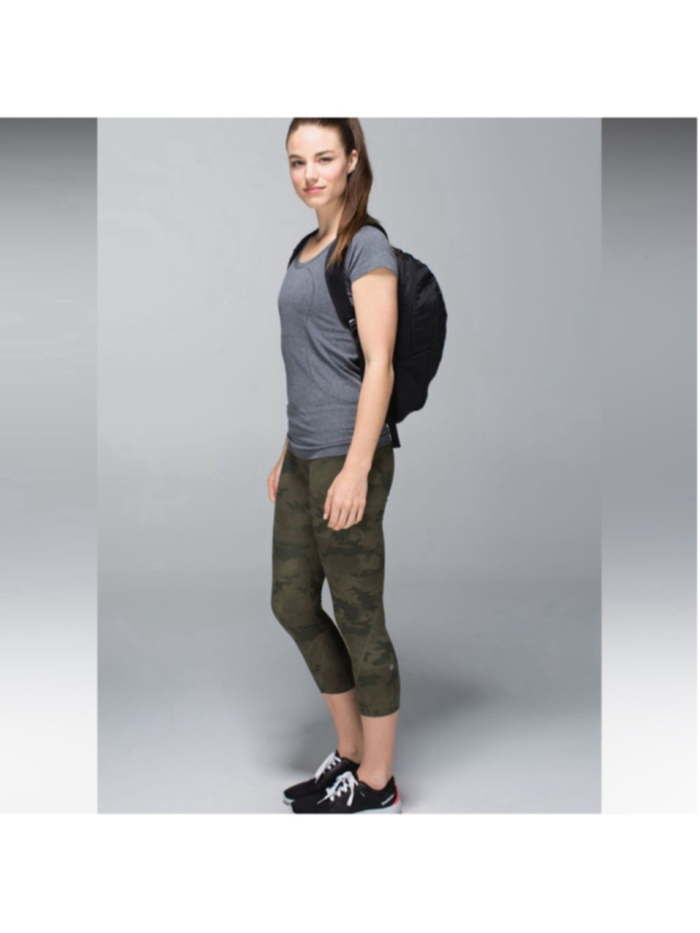 Lululemon Run inspire crop II Savasana Green Camo LUXTREME Crop Leggings Size 6
